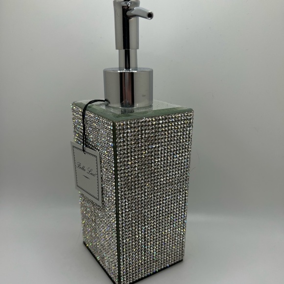 NWT bella luxx rhinestone soap dispenser